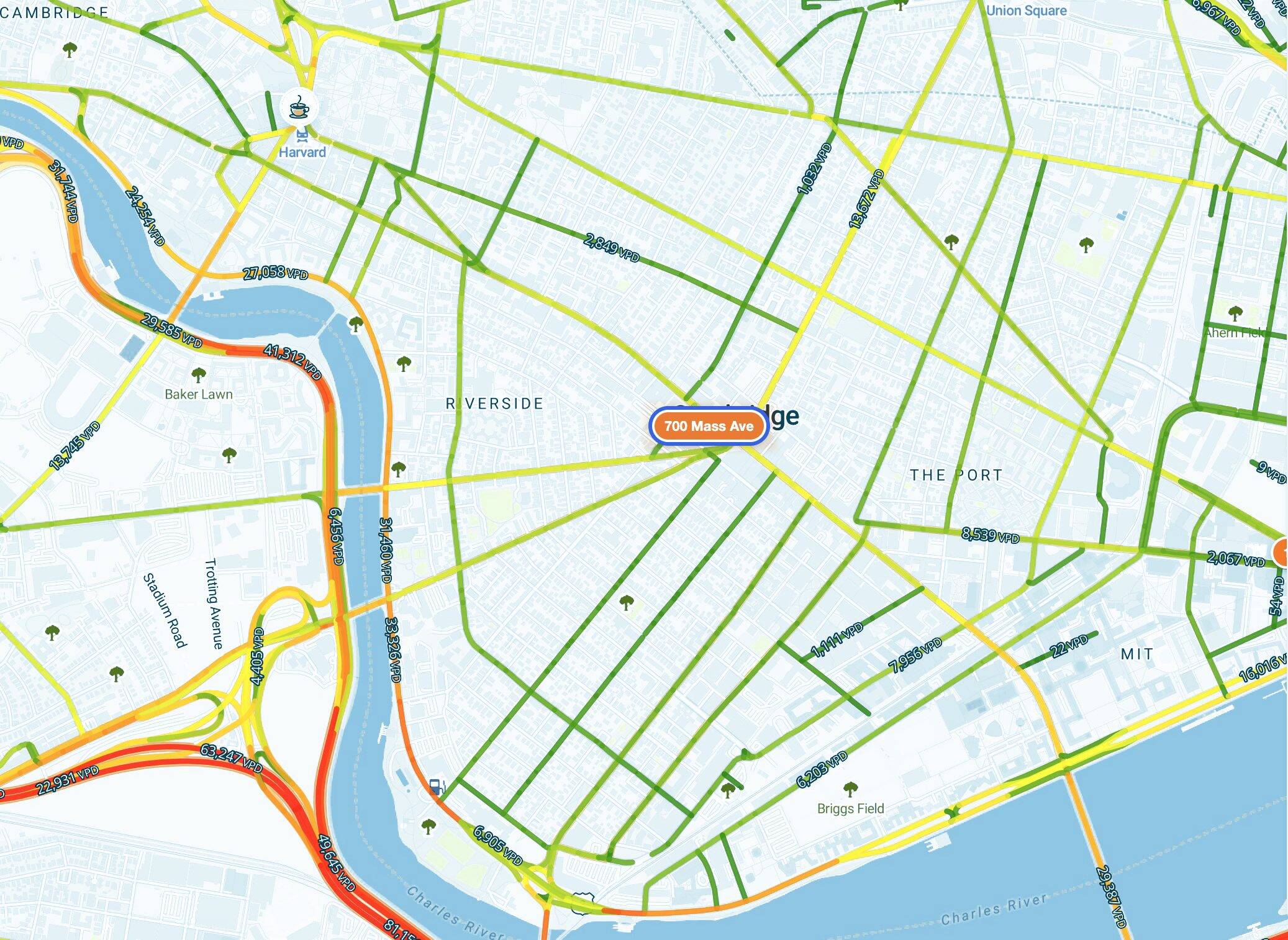 Map of Cambridge around 700 Mass Ave, with a traffic count on every road